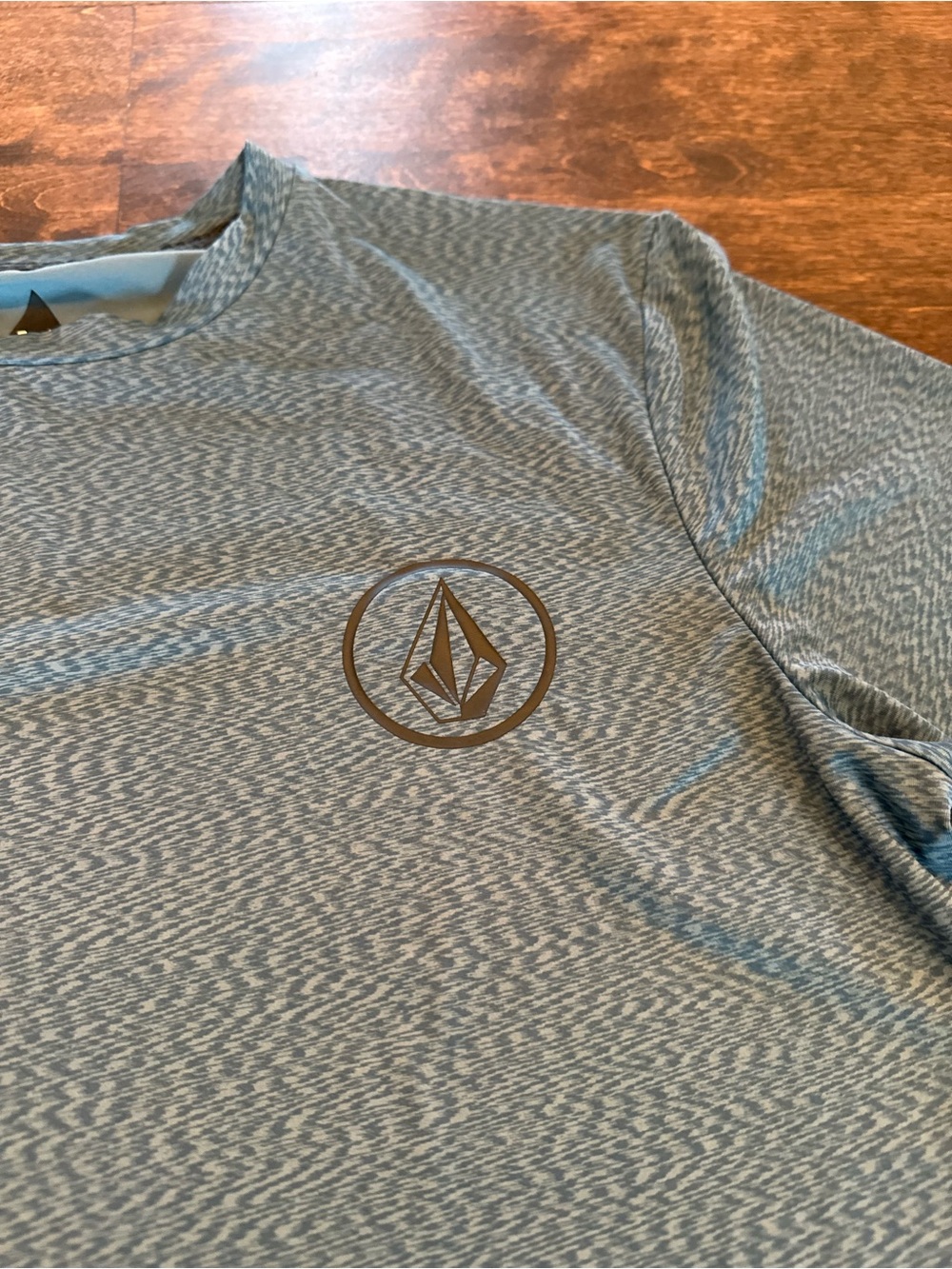 Volcom Blue Men’s Rash Guard Anti-UV - Picture 3 of 8